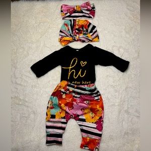 Baby girl four piece outfit. Size newborn. Boutique